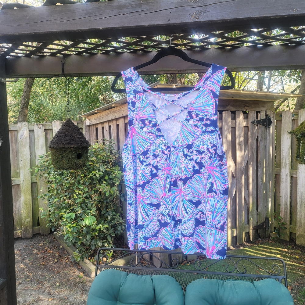 Lilly Pulitzer - Picture 3 of 4